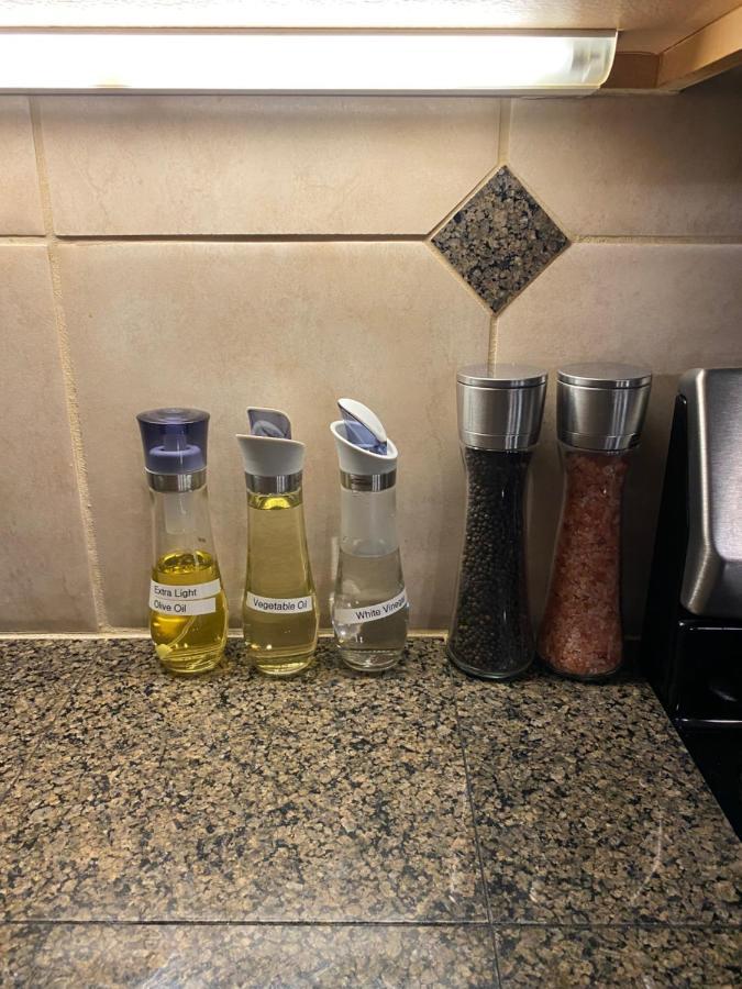 לינווד Entire House With Four Bedrooms, Hot Tub, Bbq, Private Backyard, Free Wifi And Parking, Near Seattle, Ev מראה חיצוני תמונה